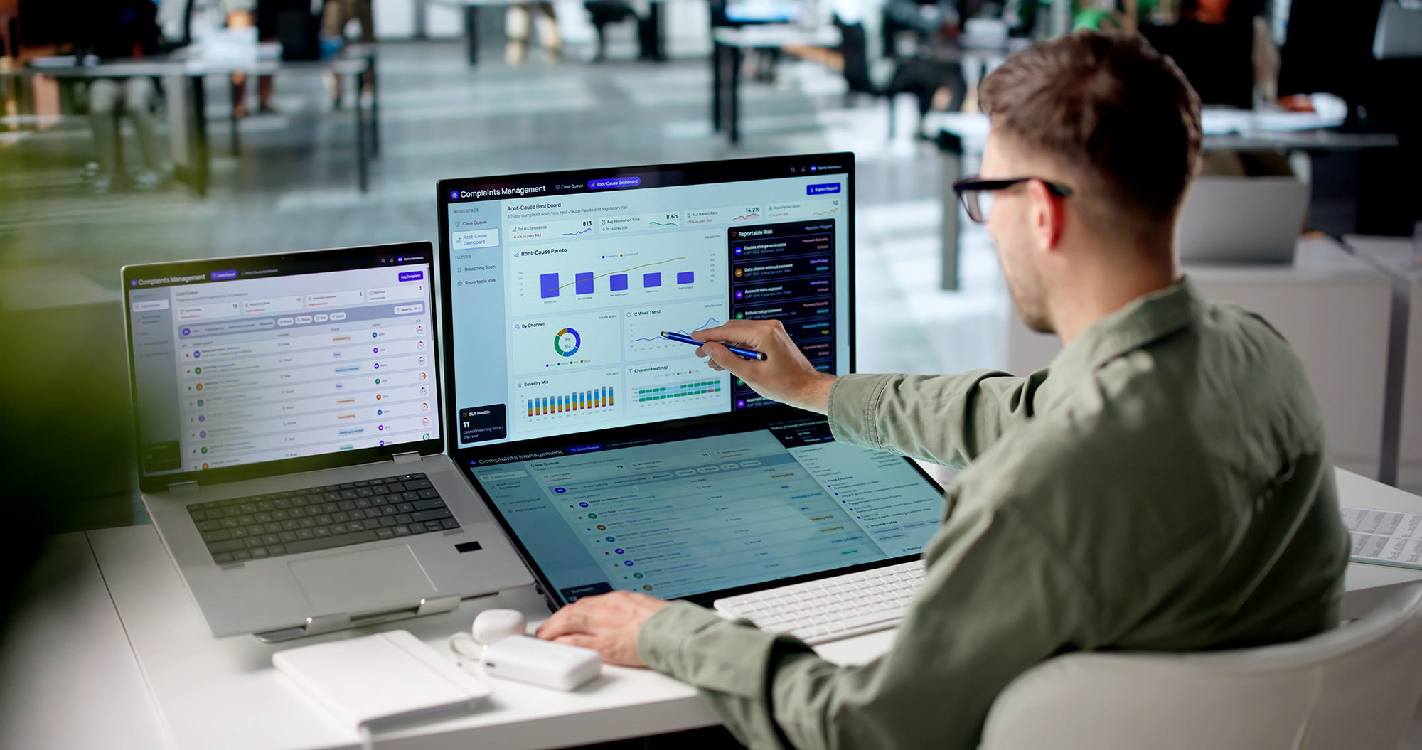 Usuario utilizando servicios de software